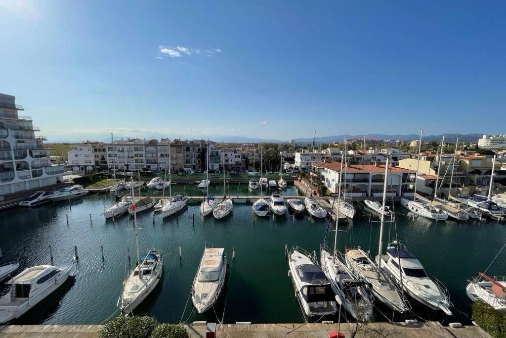 Bahia I, Primera Linia Amb Vistes Espectaculars Appartement Empuriabrava Buitenkant foto